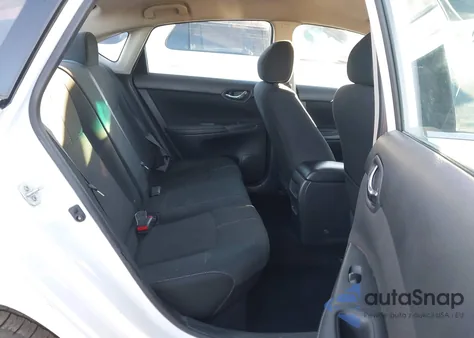 2018 Nissan Sentra S z USA, uszkodzony, nr VIN 3N1AB7AP4JY327661